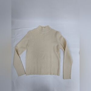 Ann Taylor Loft cream 100% merino wool turtle neck medium [216]
